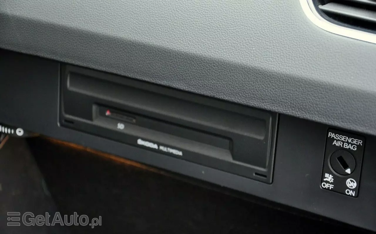 SKODA Octavia Combi 1.6 TDI DSG Style