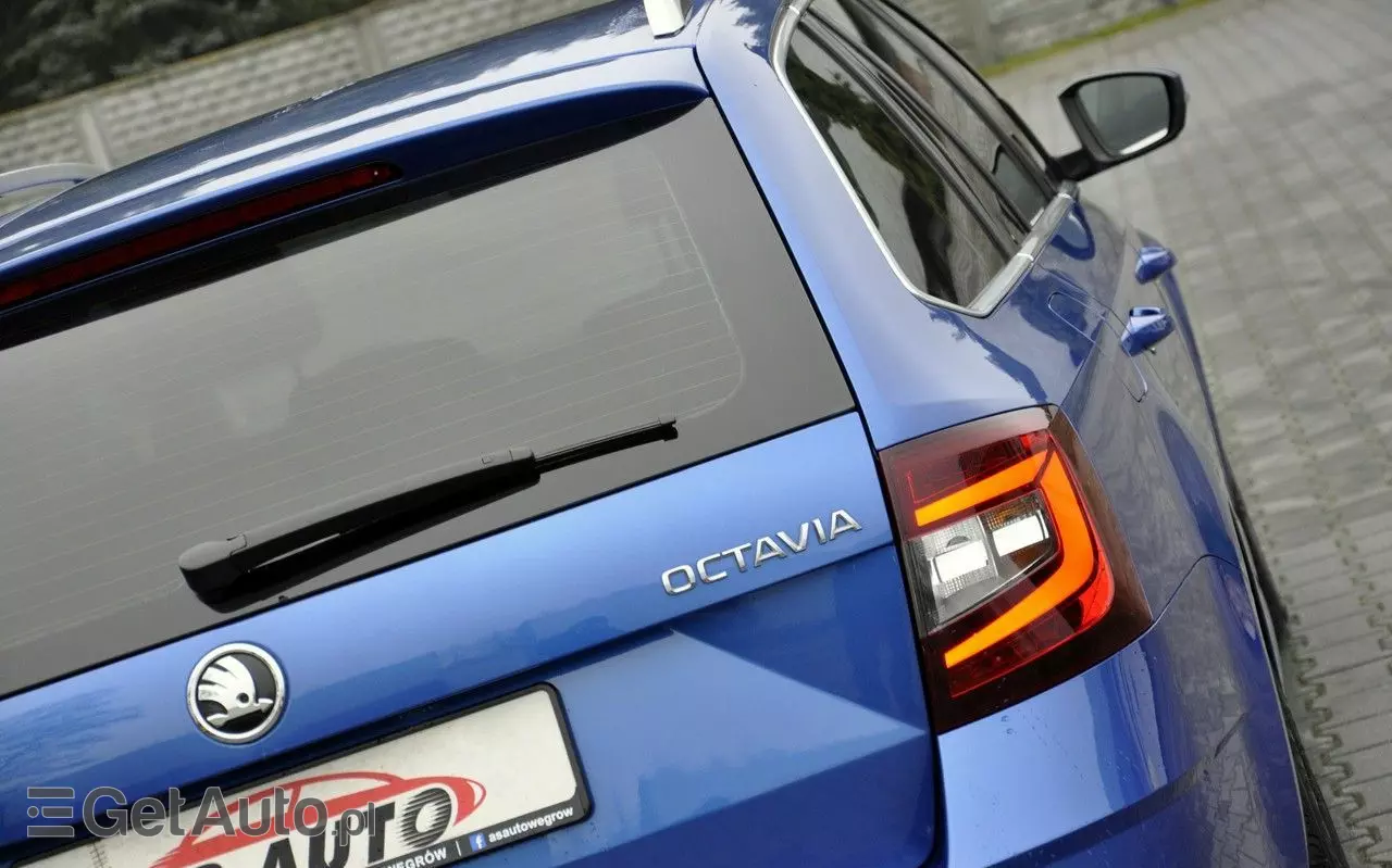 SKODA Octavia Combi 1.6 TDI DSG Style