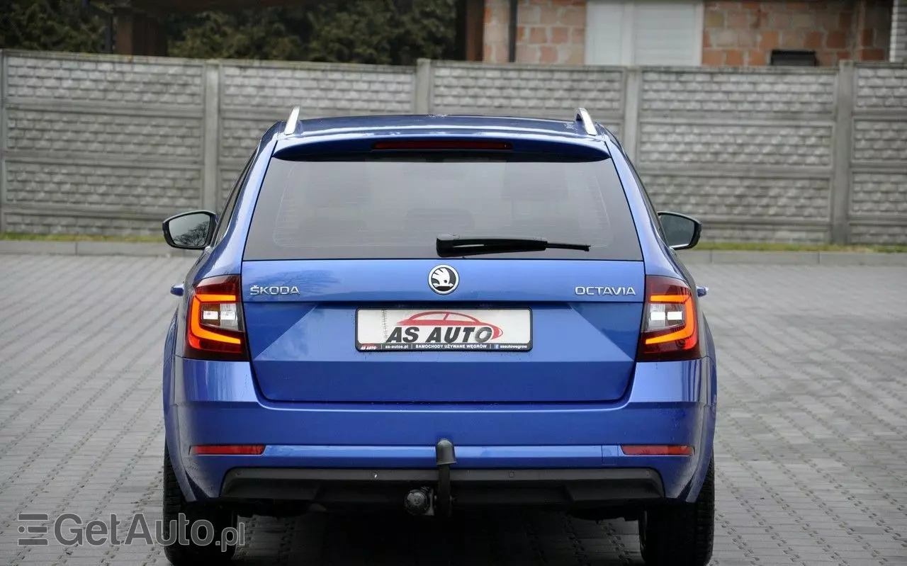 SKODA Octavia Combi 1.6 TDI DSG Style