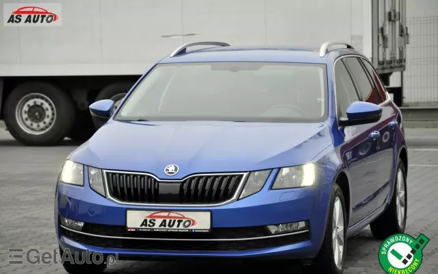 SKODA Octavia Combi 1.6 TDI DSG Style