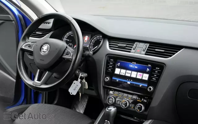 SKODA Octavia Combi 1.6 TDI DSG Style