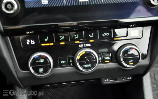 SKODA Octavia Combi 1.6 TDI DSG Style