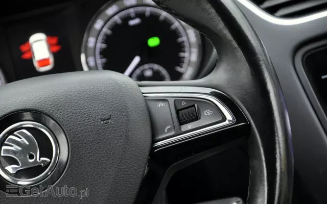 SKODA Octavia Combi 1.6 TDI DSG Style