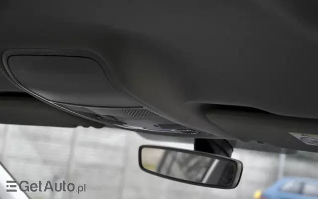 SKODA Octavia Combi 1.6 TDI DSG Style