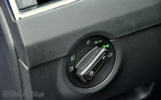 SKODA Octavia Combi 1.6 TDI DSG Style