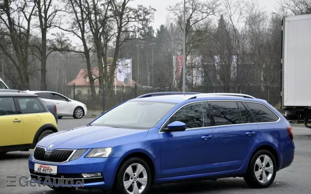 SKODA Octavia Combi 1.6 TDI DSG Style