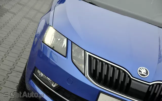 SKODA Octavia Combi 1.6 TDI DSG Style