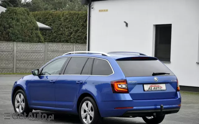 SKODA Octavia Combi 1.6 TDI DSG Style