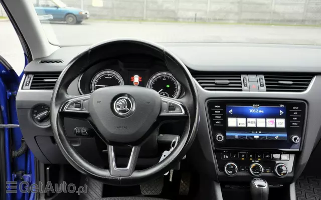 SKODA Octavia Combi 1.6 TDI DSG Style