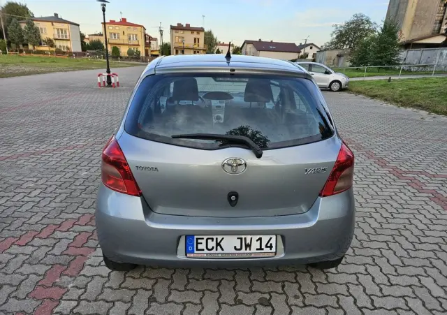 TOYOTA Yaris 1.3 Luna