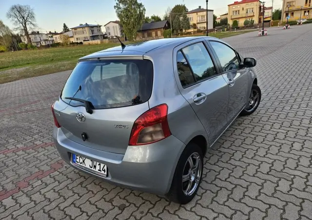 TOYOTA Yaris 1.3 Luna