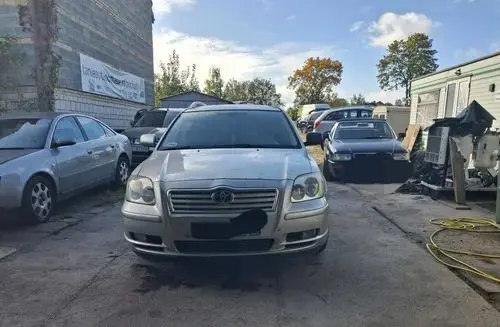 TOYOTA Avensis 
