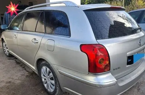 TOYOTA Avensis 