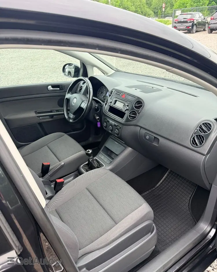VOLKSWAGEN Golf Plus 1.6 United