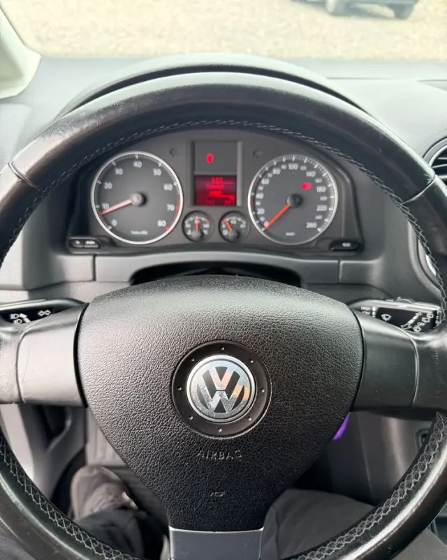 VOLKSWAGEN Golf Plus 1.6 United