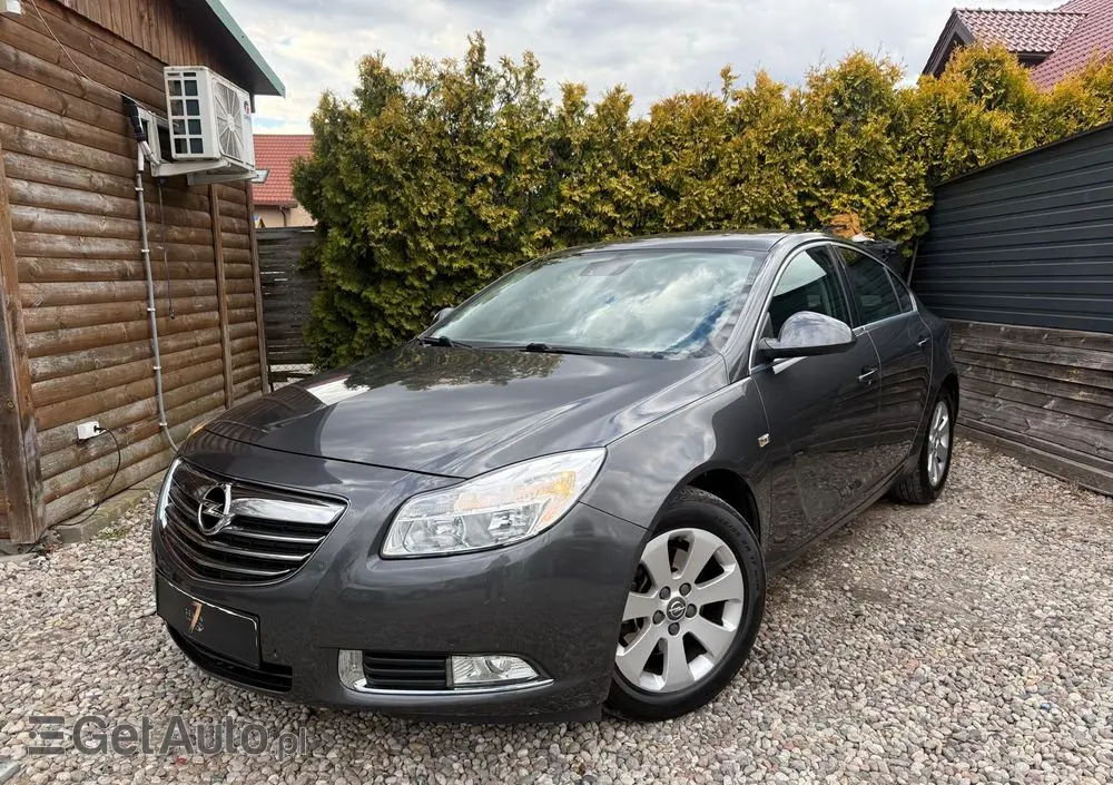 OPEL Insignia 1.6 Turbo Edition