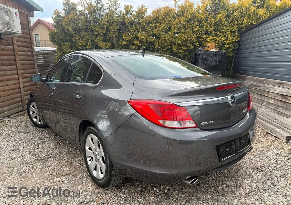 OPEL Insignia 1.6 Turbo Edition