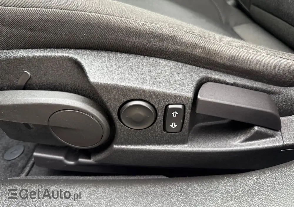 OPEL Insignia 1.6 Turbo Edition