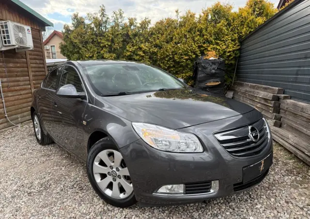 OPEL Insignia 1.6 Turbo Edition