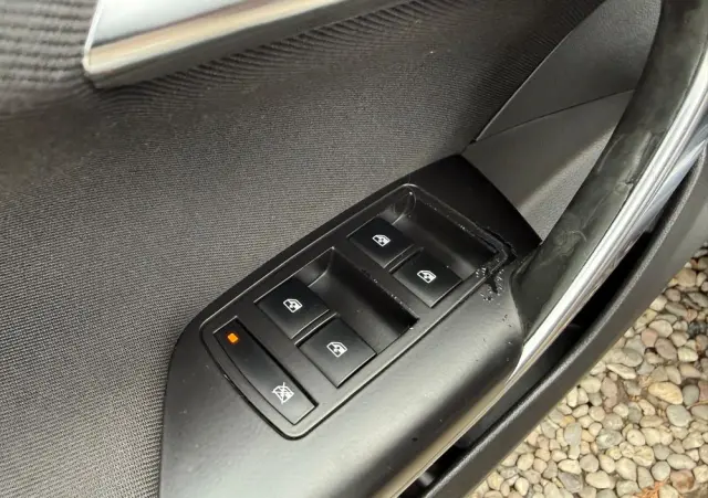 OPEL Insignia 1.6 Turbo Edition