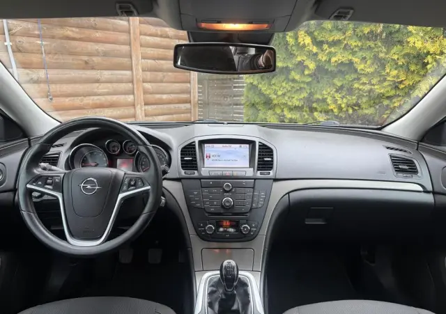 OPEL Insignia 1.6 Turbo Edition