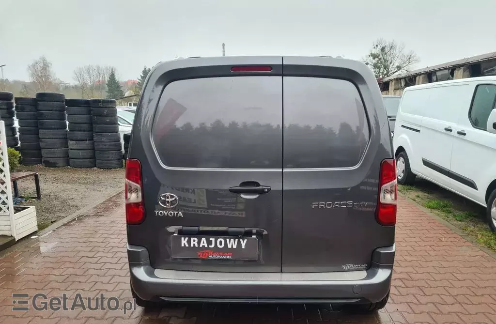 TOYOTA Proace City 