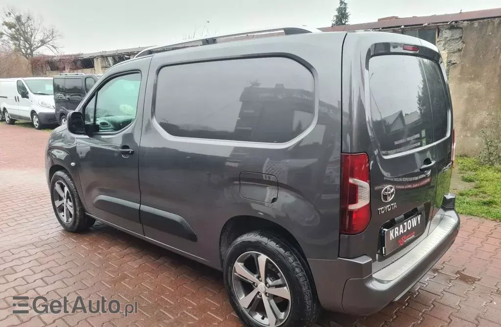 TOYOTA Proace City 