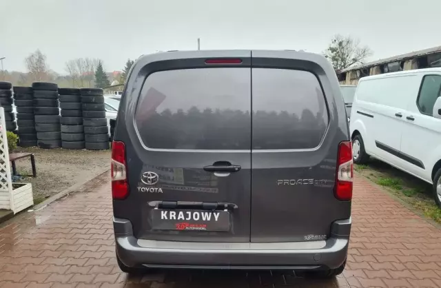 TOYOTA Proace City 