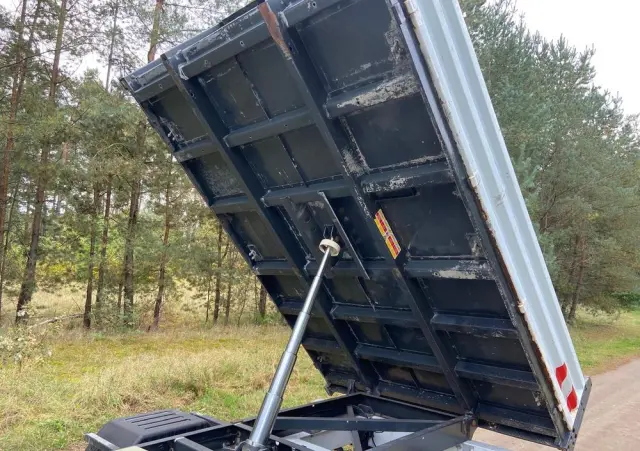 RENAULT Wywrotka Master 