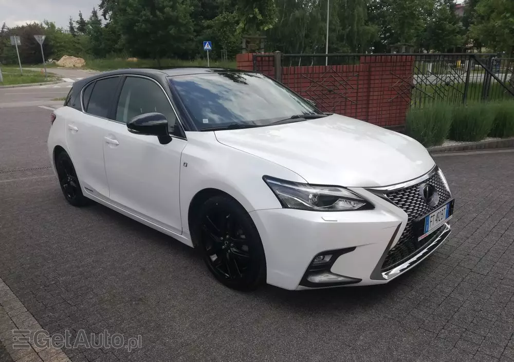 LEXUS CT 200h F Sport