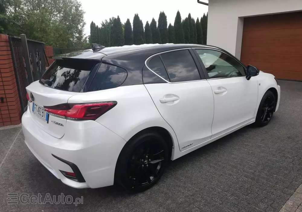LEXUS CT 200h F Sport