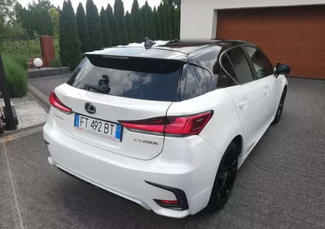LEXUS CT 200h F Sport