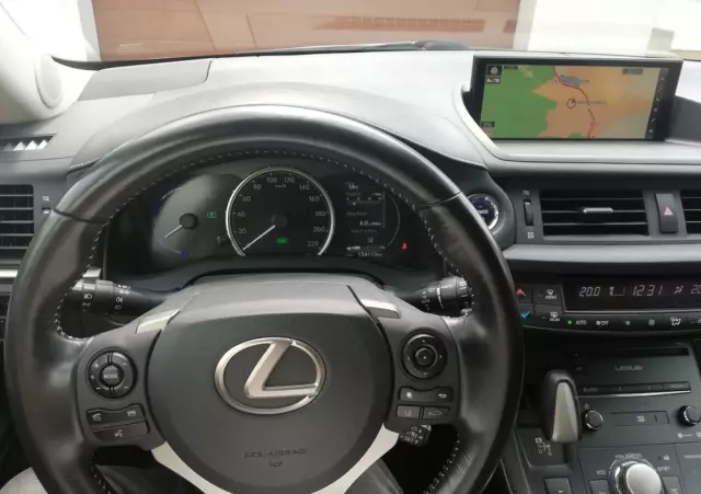 LEXUS CT 200h F Sport
