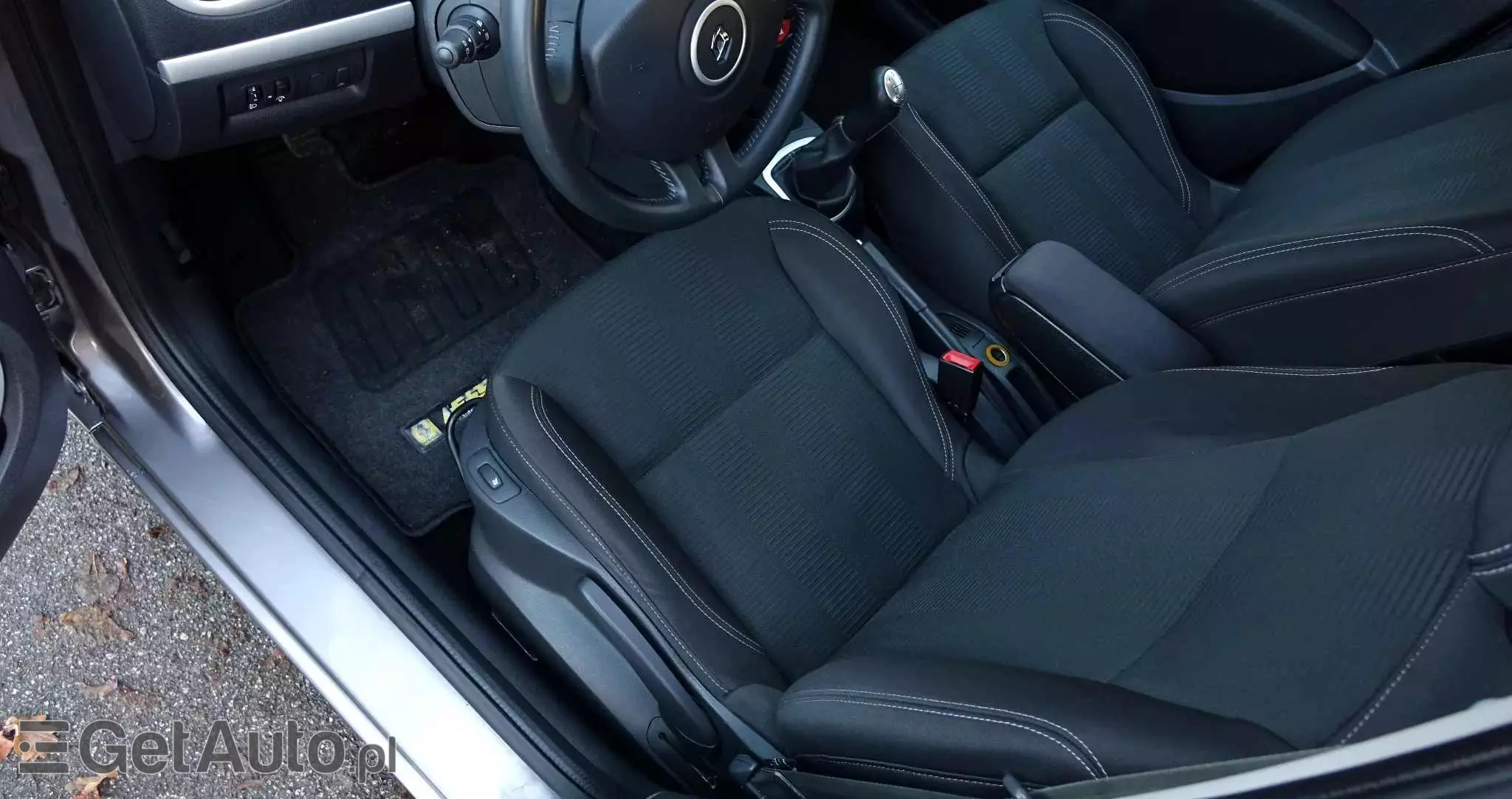 RENAULT Clio 1.2 16V TCE Edition Dynamique