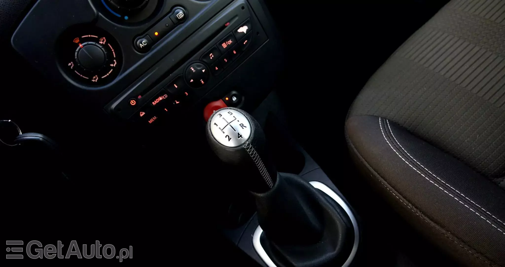 RENAULT Clio 1.2 16V TCE Edition Dynamique