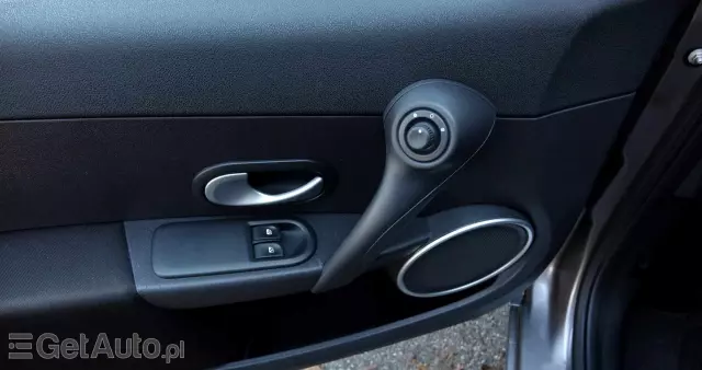 RENAULT Clio 1.2 16V TCE Edition Dynamique