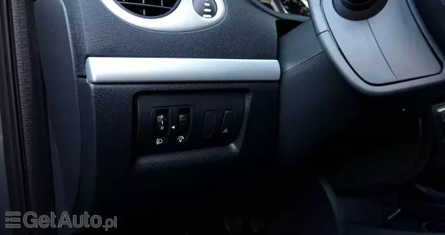 RENAULT Clio 1.2 16V TCE Edition Dynamique