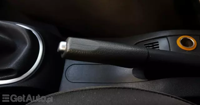 RENAULT Clio 1.2 16V TCE Edition Dynamique