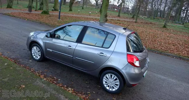 RENAULT Clio 1.2 16V TCE Edition Dynamique