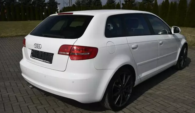 AUDI A3 