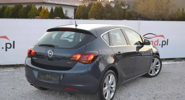 OPEL Astra 