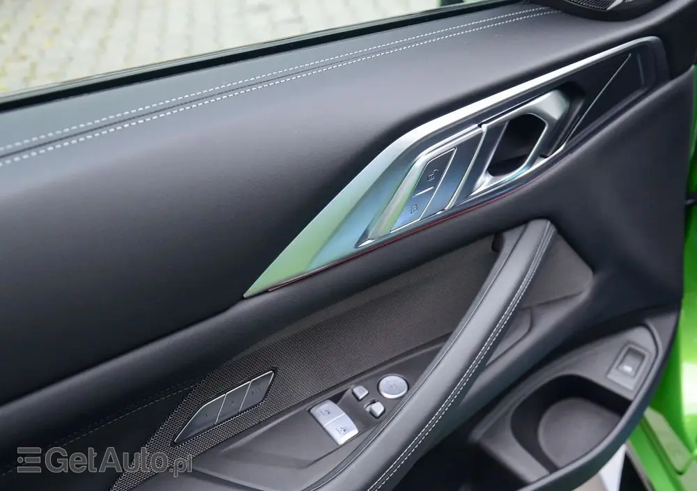 BMW M4 Competition M xDrive sport