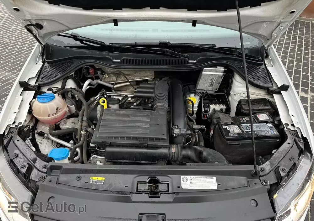 VOLKSWAGEN Polo 1.2 TSI (Blue Motion Technology) Highline