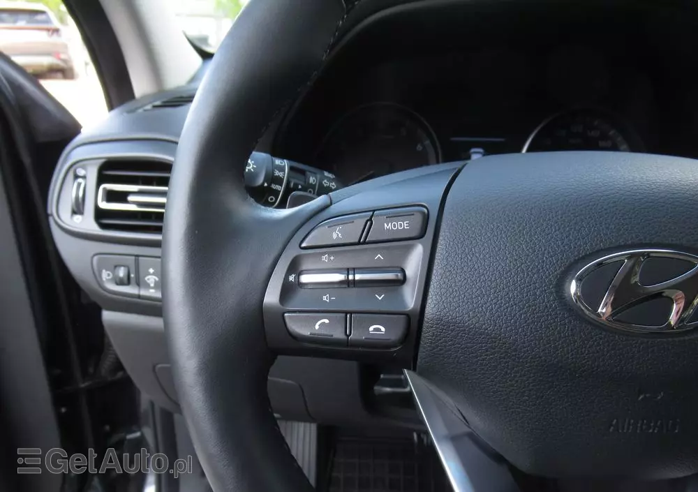 HYUNDAI I30 1.0 T-GDI Smart DCT