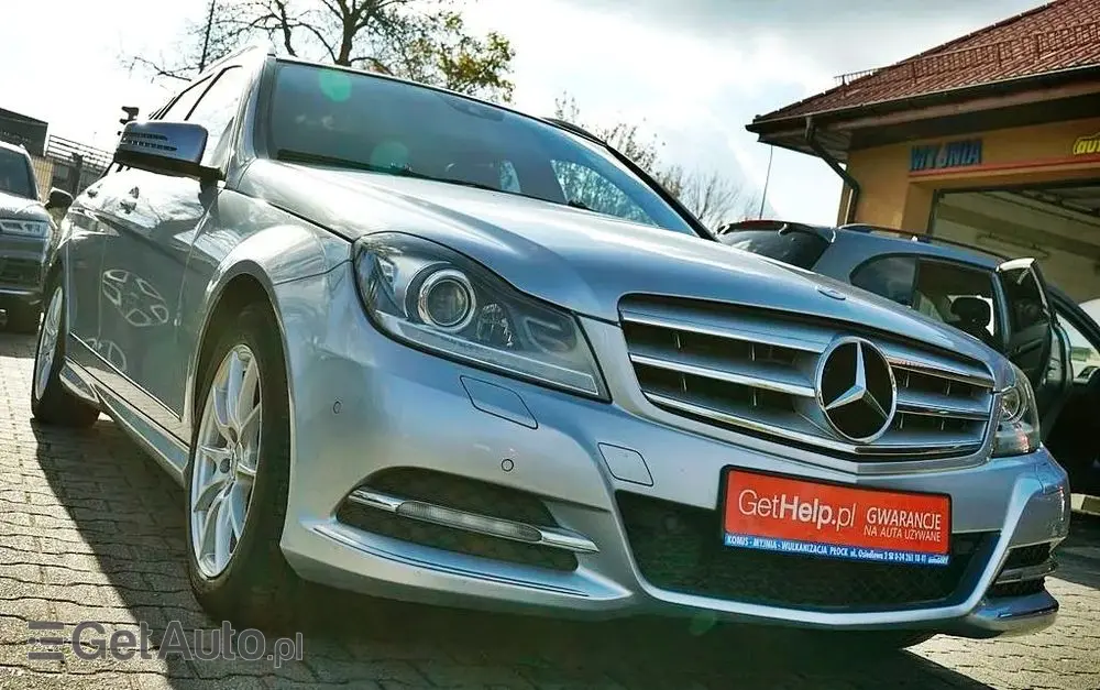 MERCEDES-BENZ Klasa C 200 CDI BlueEff Avantgarde