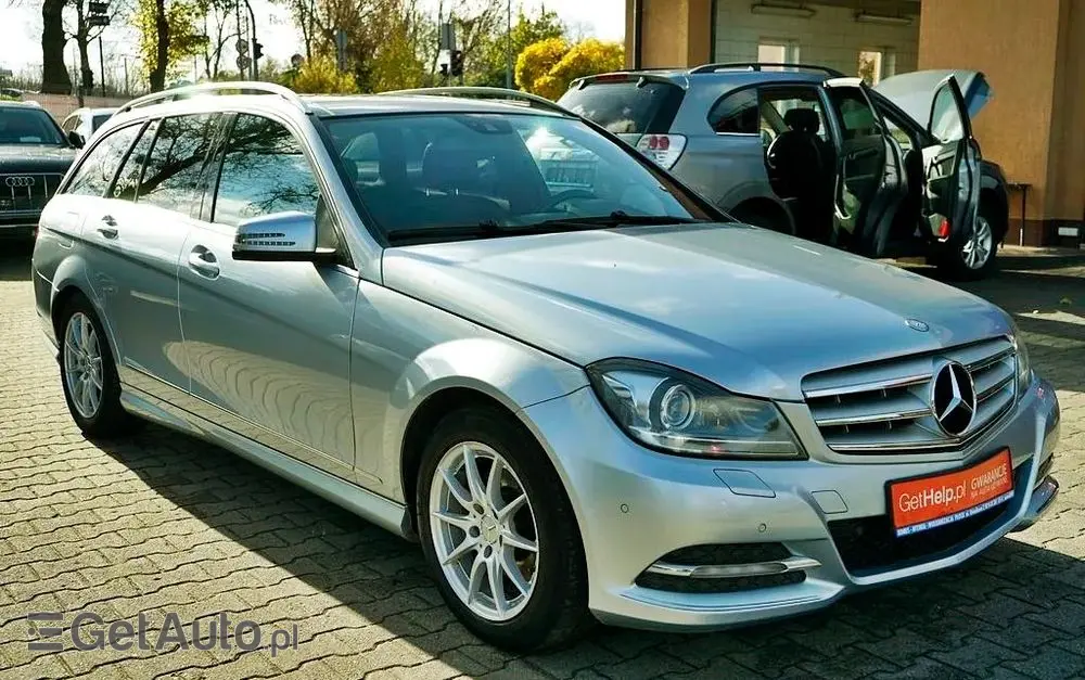 MERCEDES-BENZ Klasa C 200 CDI BlueEff Avantgarde