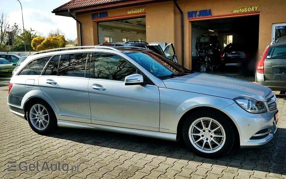 MERCEDES-BENZ Klasa C 200 CDI BlueEff Avantgarde