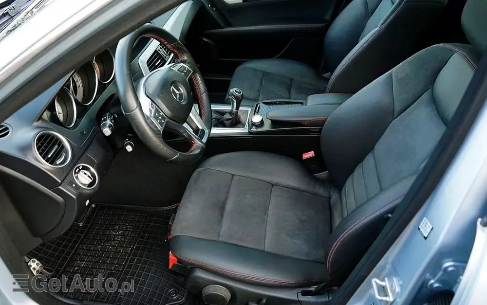 MERCEDES-BENZ Klasa C 200 CDI BlueEff Avantgarde