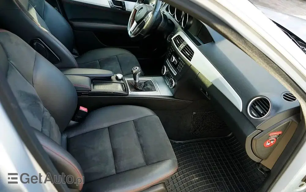 MERCEDES-BENZ Klasa C 200 CDI BlueEff Avantgarde