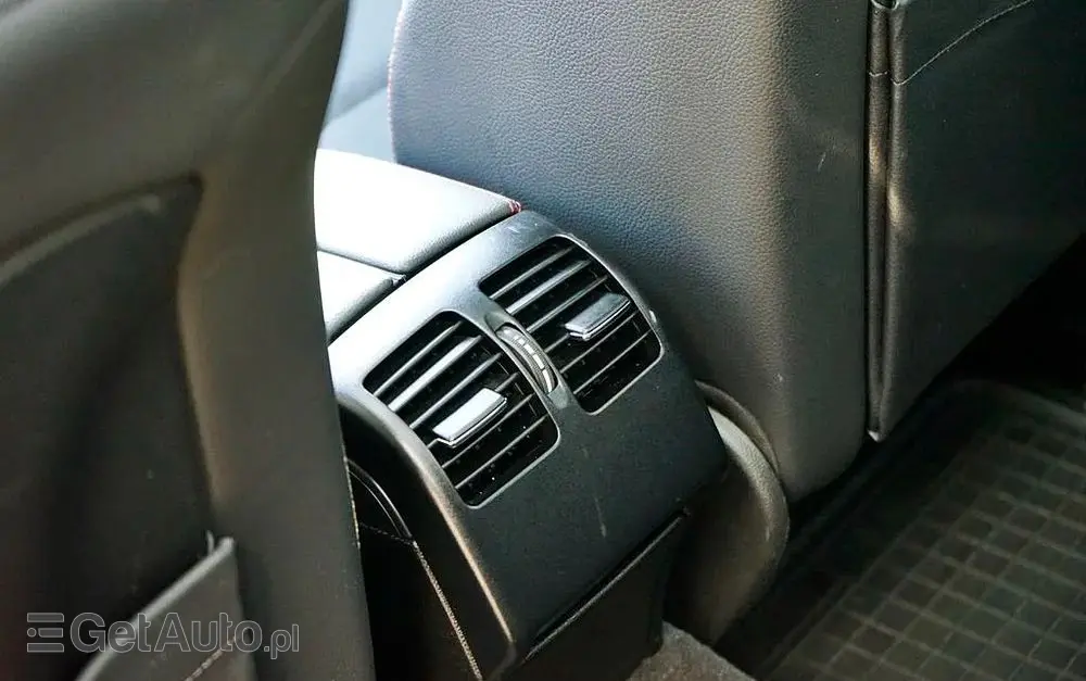 MERCEDES-BENZ Klasa C 200 CDI BlueEff Avantgarde